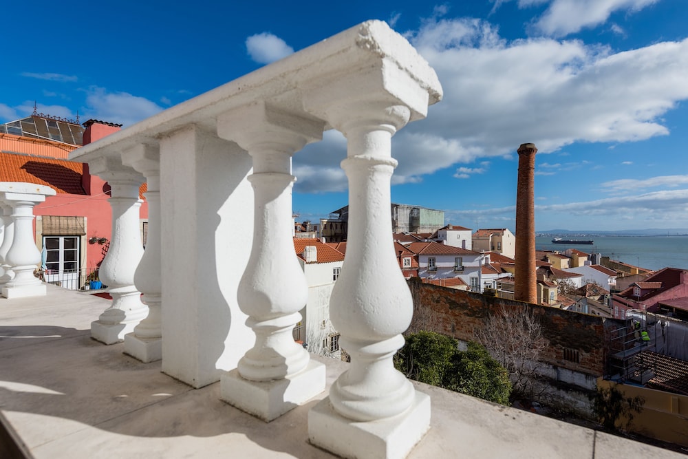 Alfama Lisbon Lounge Suites 46/50