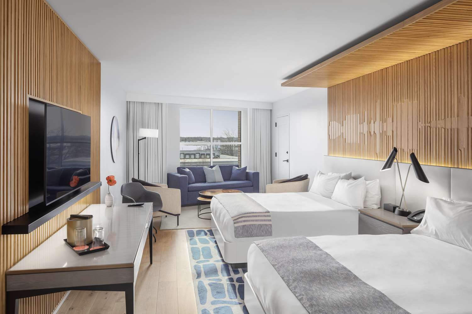 Premium, 2 Queen Beds, Water Front