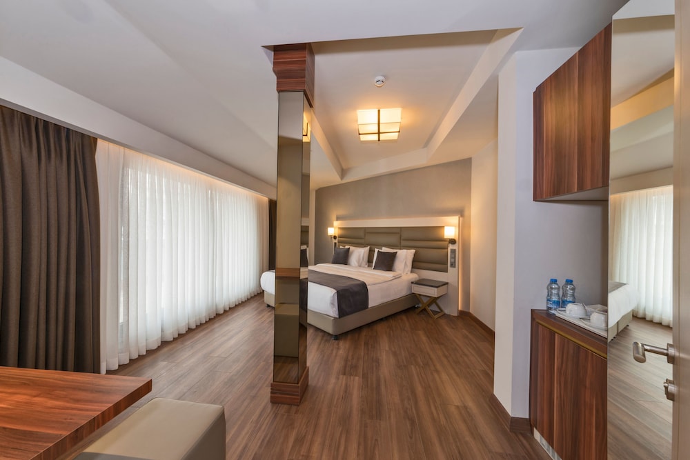 Golden Royal Hotel & Spa 19/50