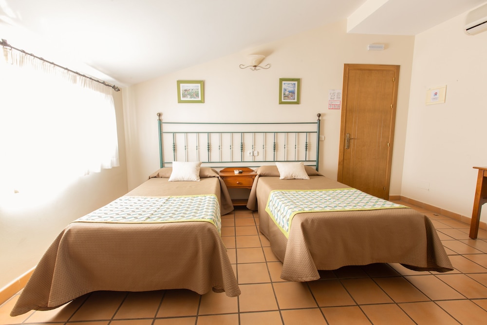Hostal Apartamentos El Gallo 7/23