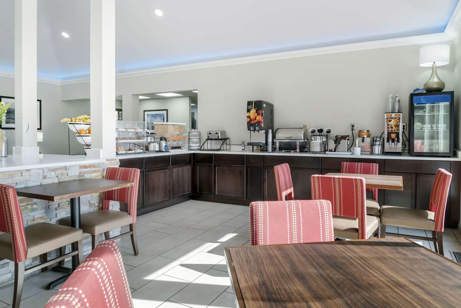Comfort Inn East 16/20