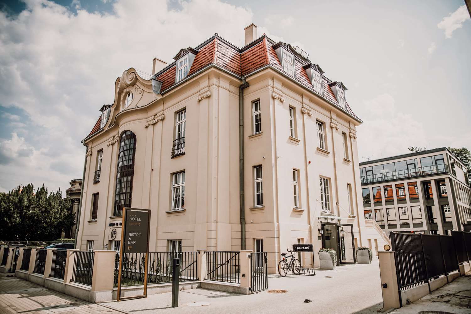 Hotel Liberte 33 5/18