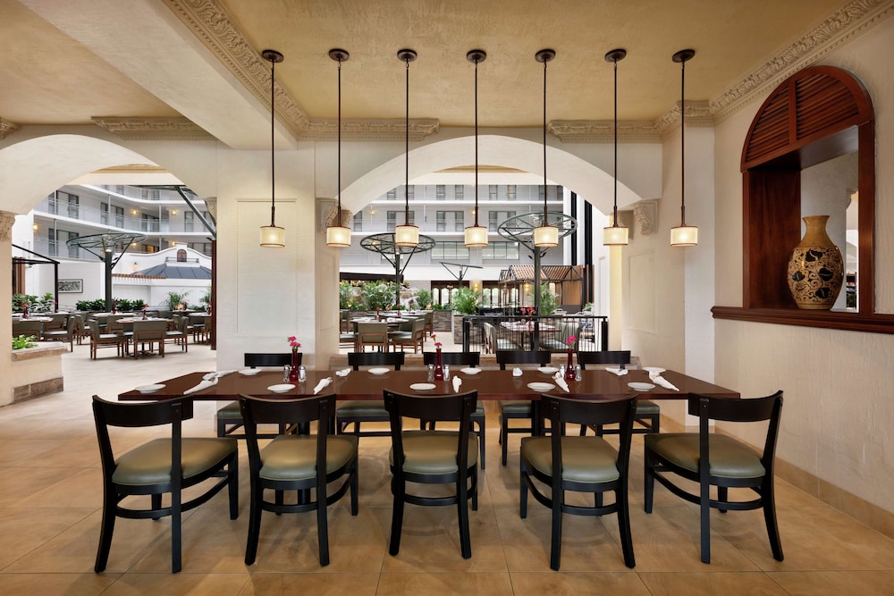 The Signature Suites 47/67