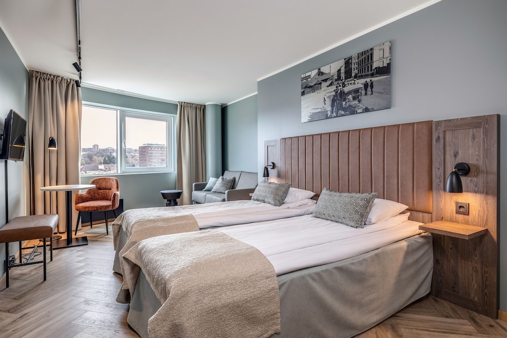 Anker Hotel 10/62