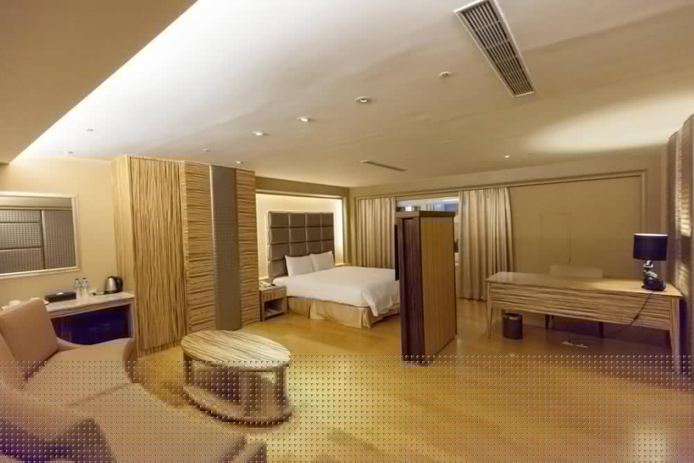 Eastern Sun Hotel 47/65