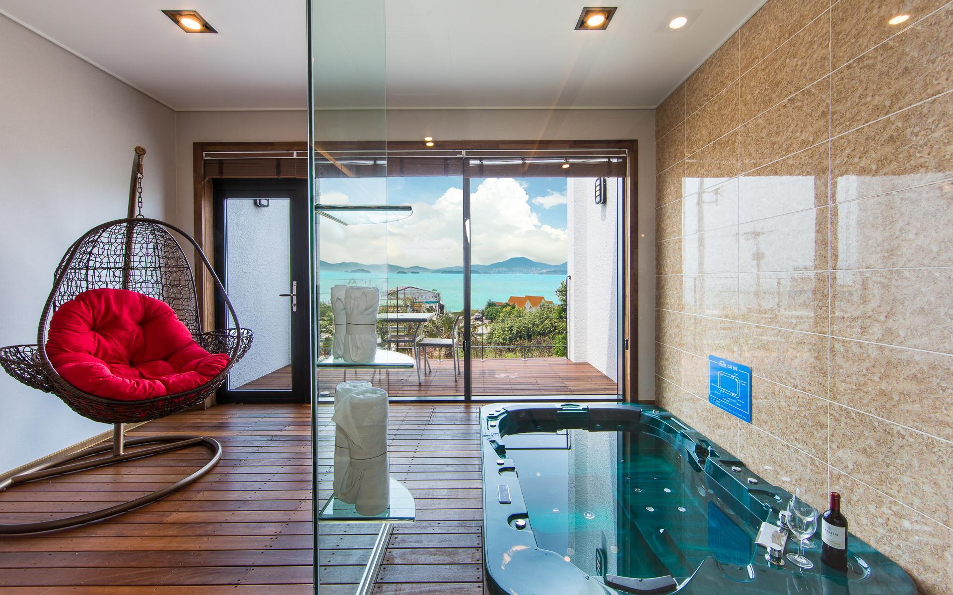 Yeosu Calma Pool Villa 67/78