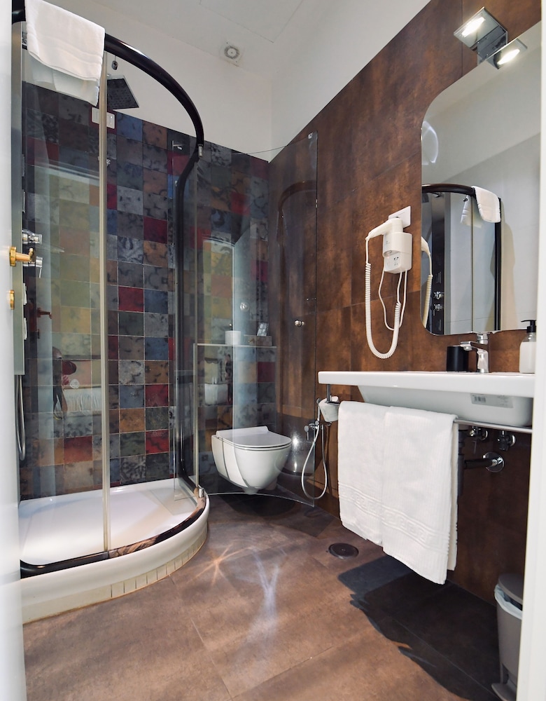 Suites Farnese Design Hotel 52/53