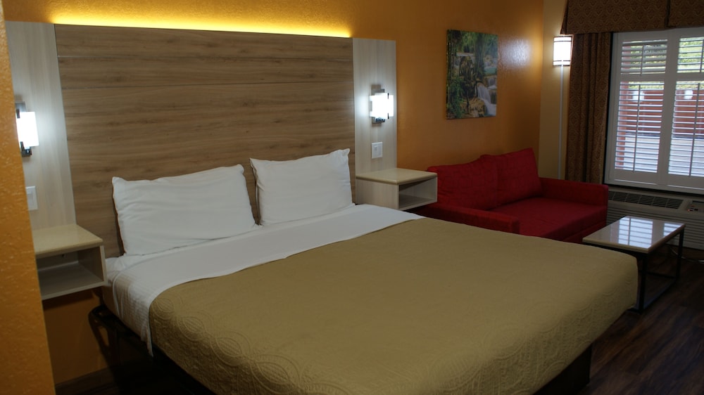 Home Town Inn And Suites 17/47