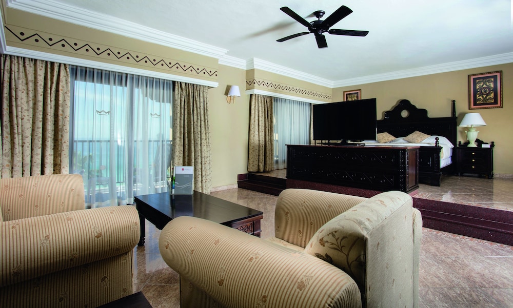 Hotel RIU Santa Fe 60/81