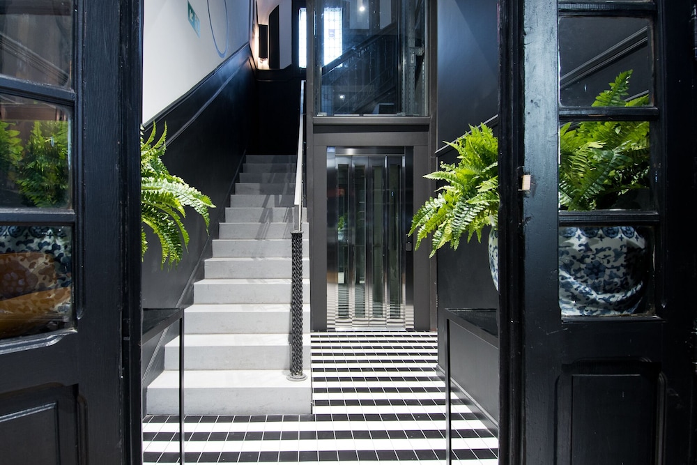 Amor de Dios 17 Boutique Hotel 5/50