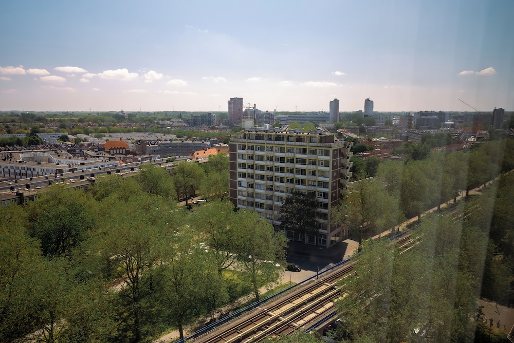 Art Hotel Rotterdam 2/68