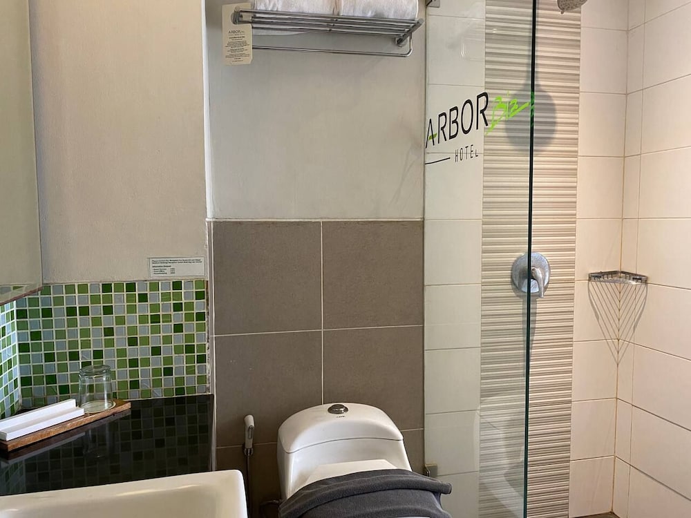Arbor Biz Hotel 57/58