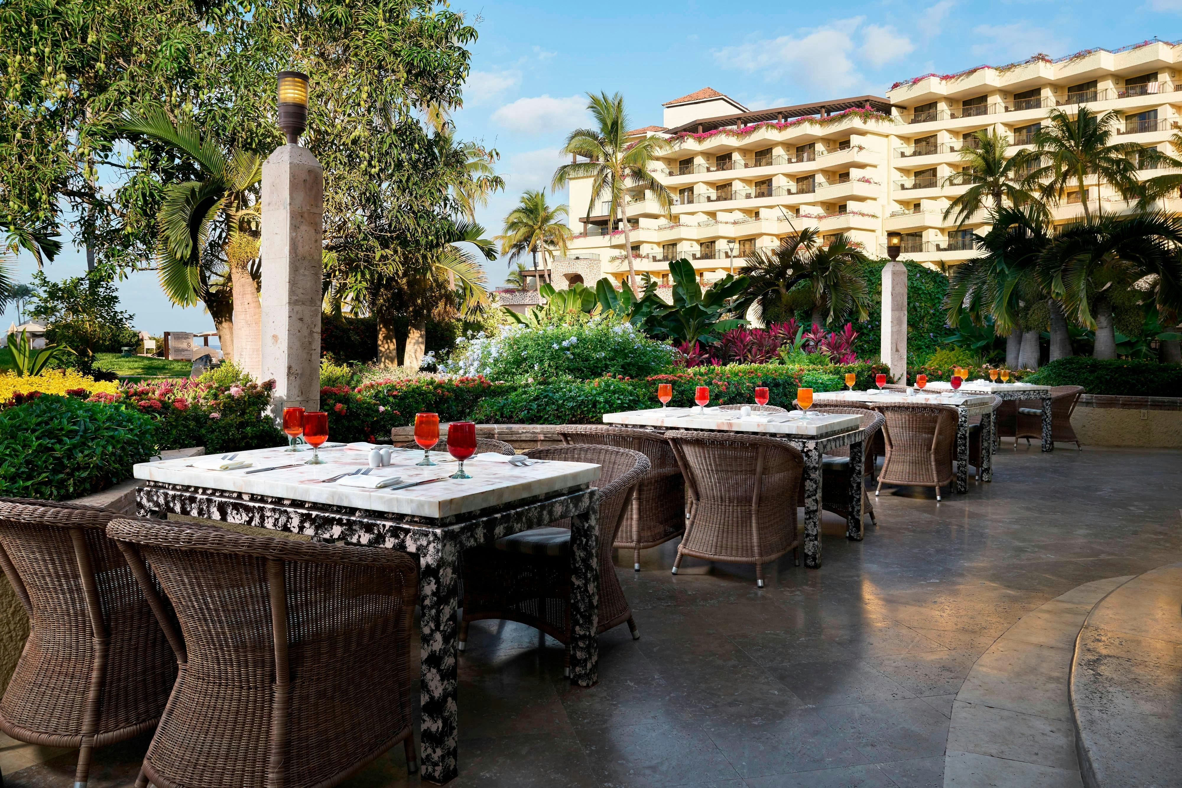 Marriott Puerto Vallarta Resort and Spa (ex Casa Magna Marriott Puerto Vallarta Resort and Spa) 50/60