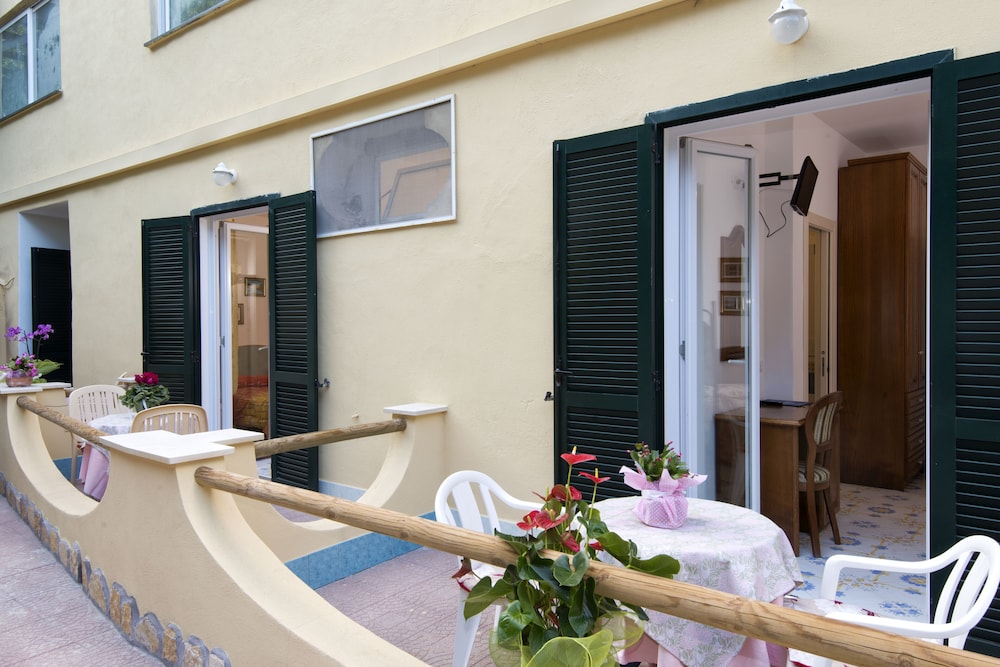 Giardino Delle Ninfe E La Fenice 12/64