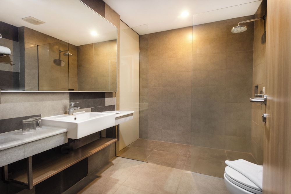Arte Hotel Bandar Lampung 44/48
