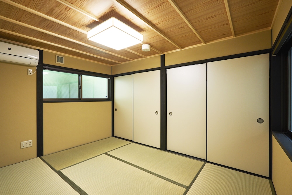 Rinn Gion Yasakamae 21/28