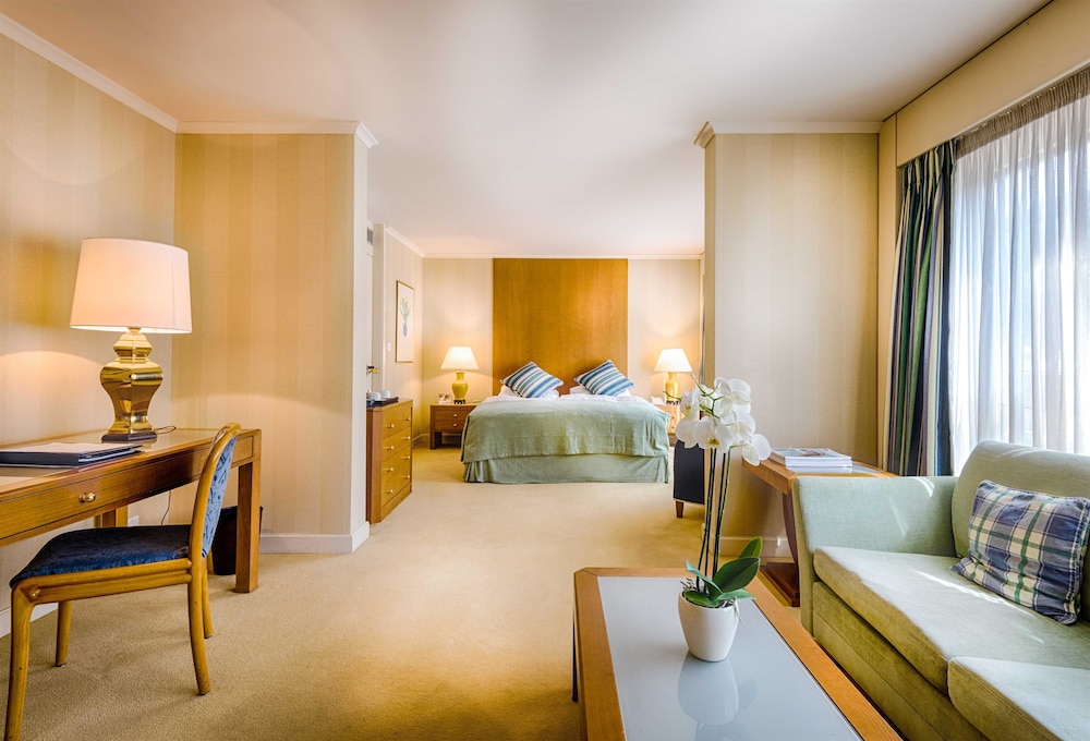 Royal Plaza Montreux Hotel 54/77