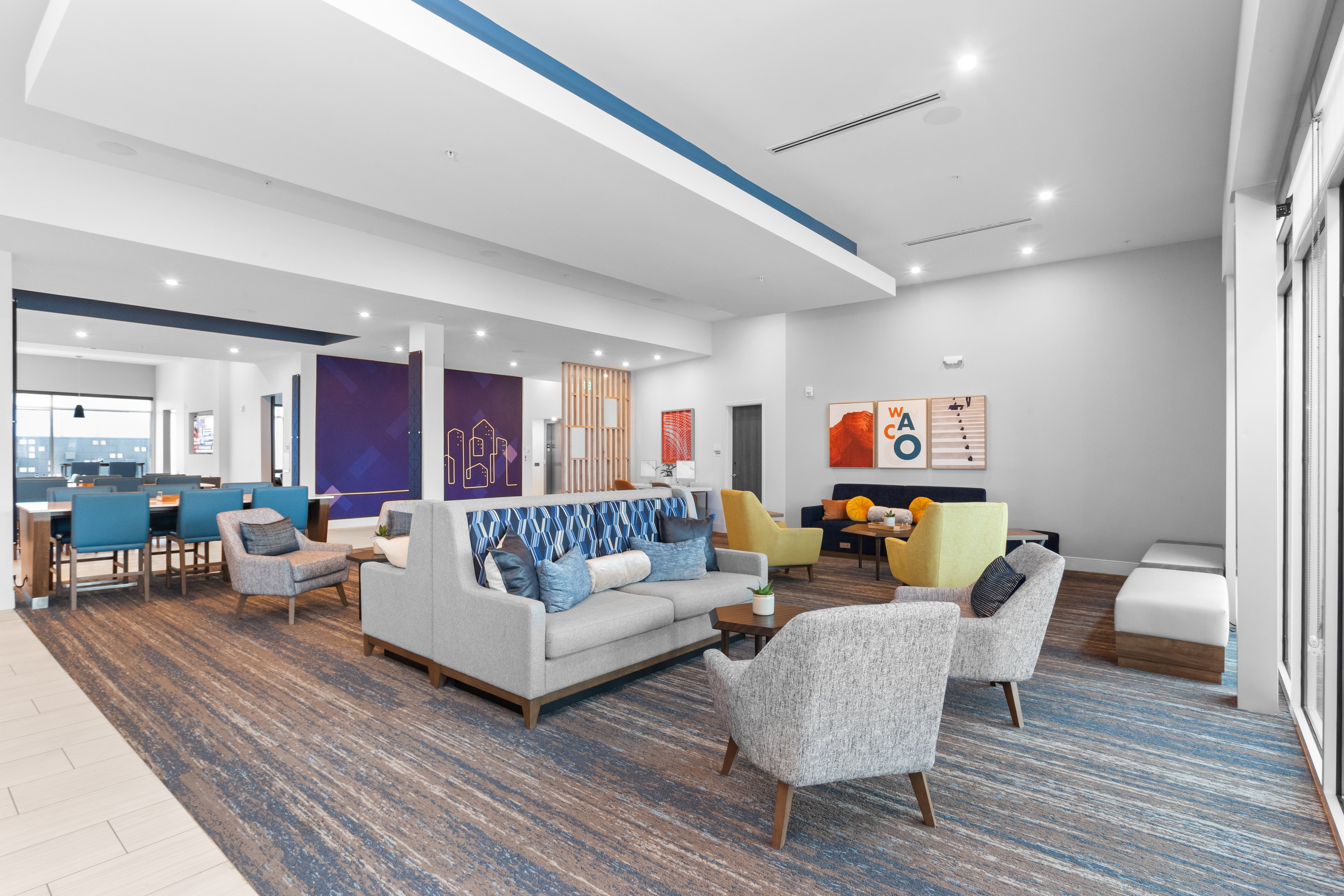 Holiday Inn Express and Suites Waco Downtown by IHG 26/40