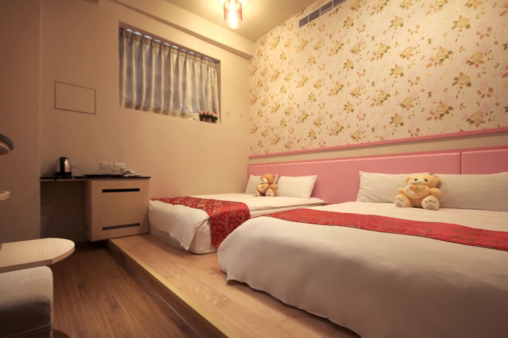 Tan Hui Hotel 7/46
