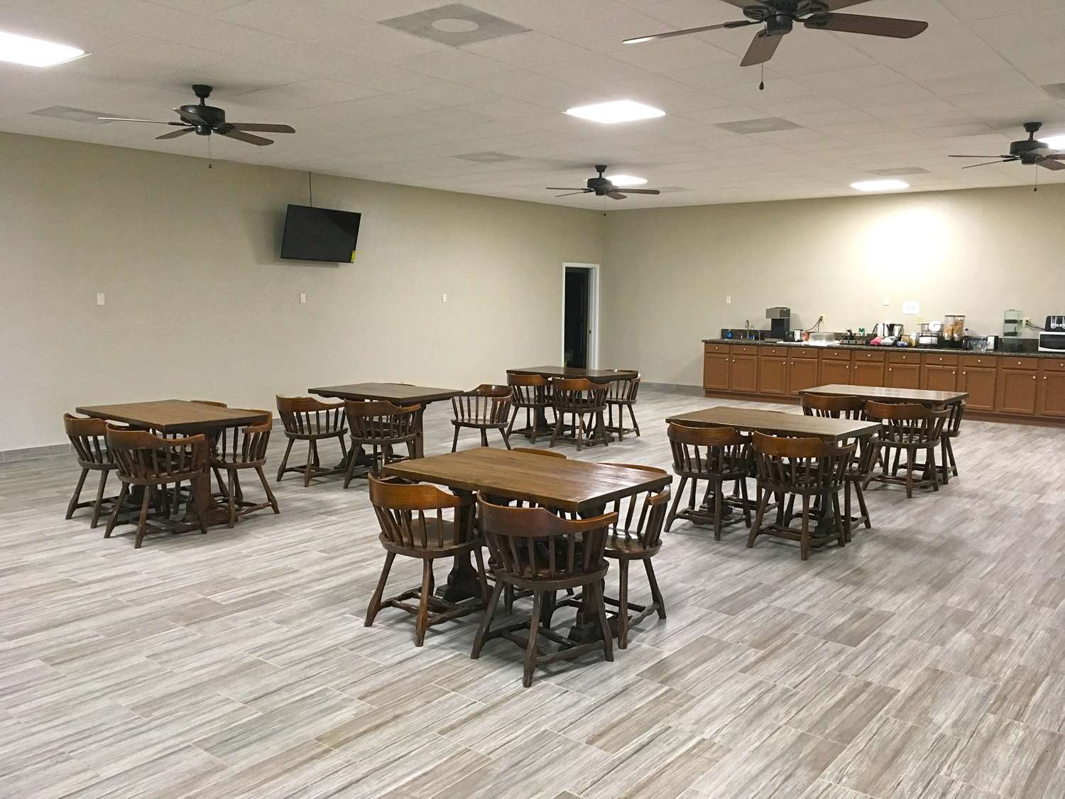 Americas Best Value Inn & Suites Greenville 14/16