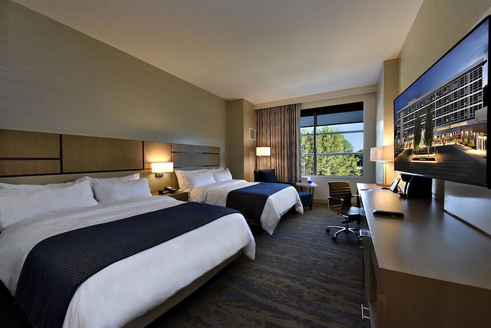 JB Duke Hotel 20/67