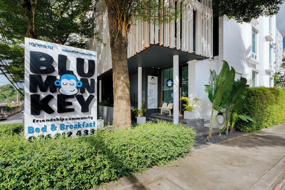 Blu Monkey Bed And Breakfast 55/63