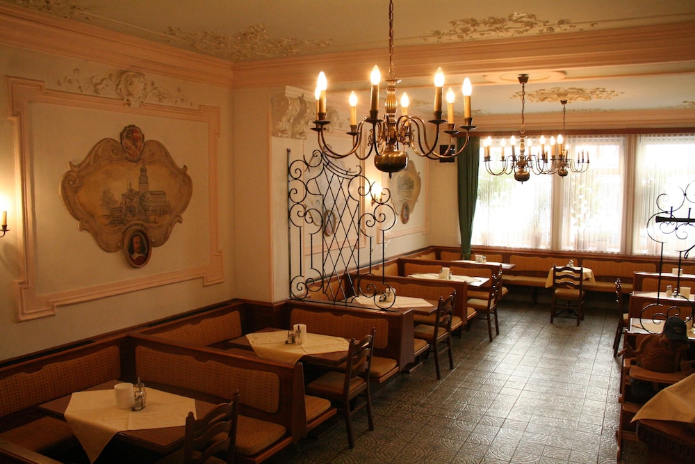 Adlerhof 43/66