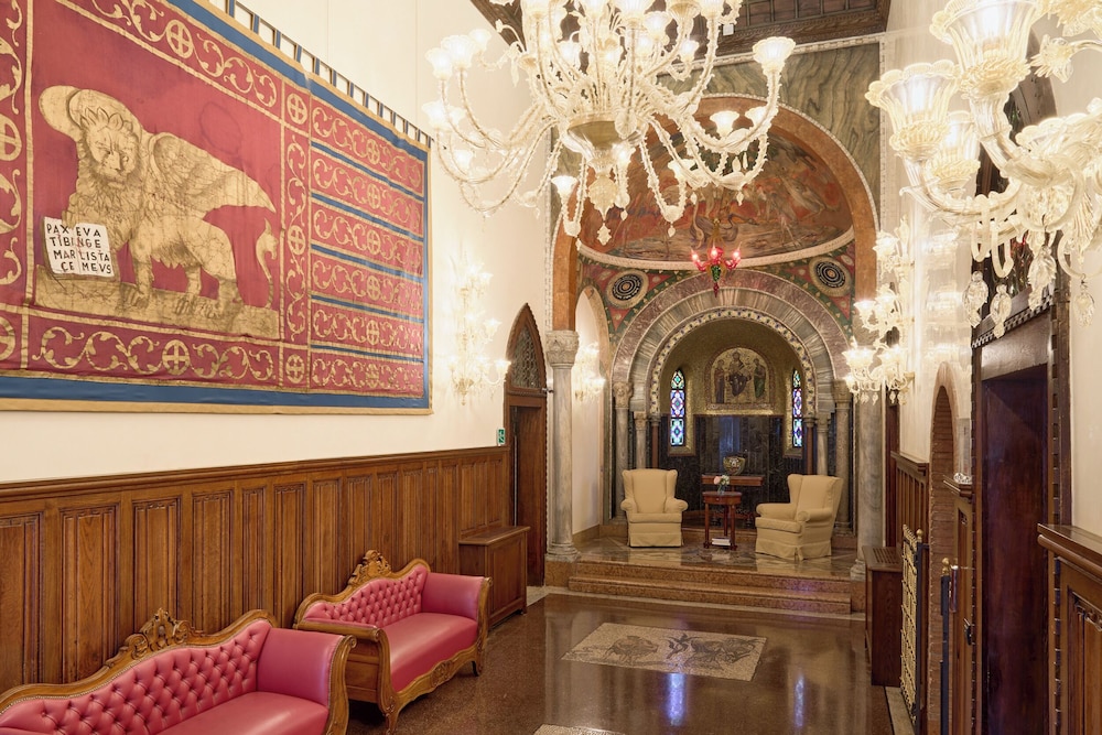 Palazzo Stern Hotel 69/88
