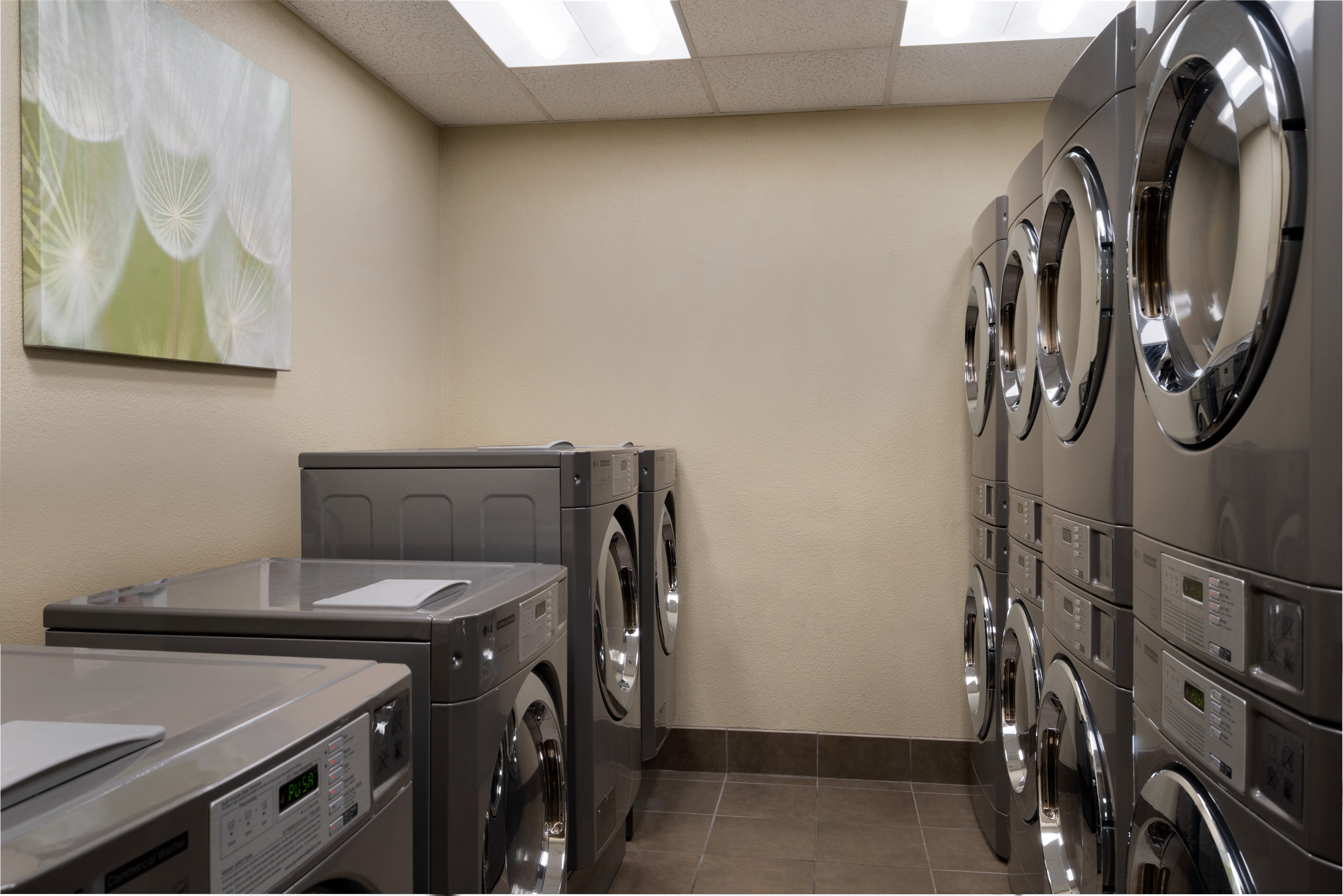 Staybridge Suites San Antonio Downtown Conv Ctr, an IHG Hotel 31/37