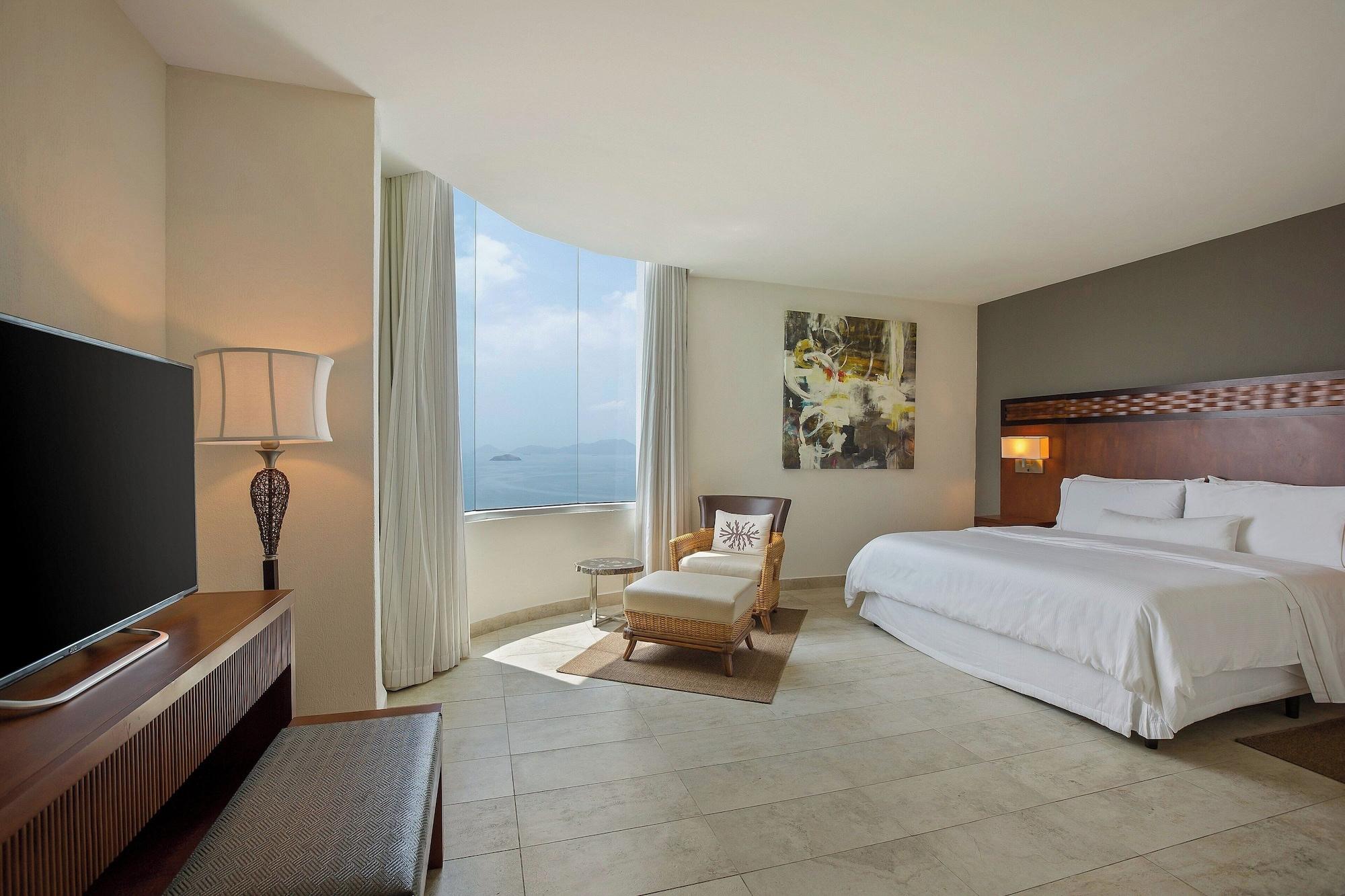 2 Bedrooms, Club, Suite