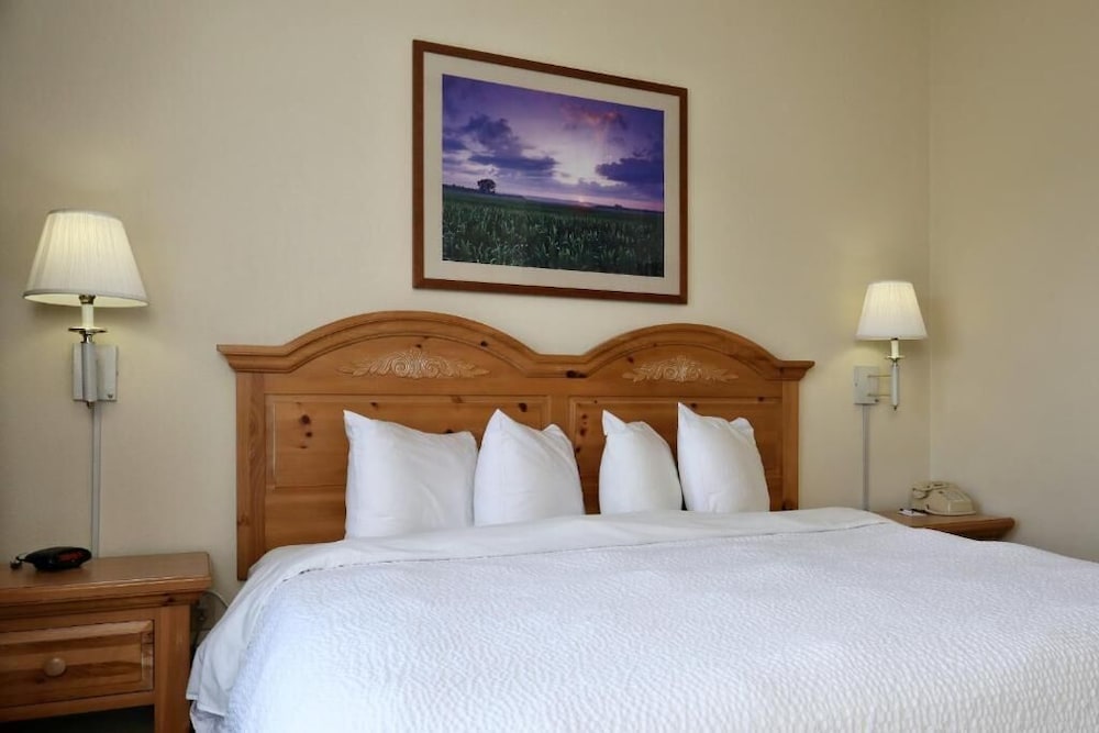 Lancaster Inn and Suites 17/64