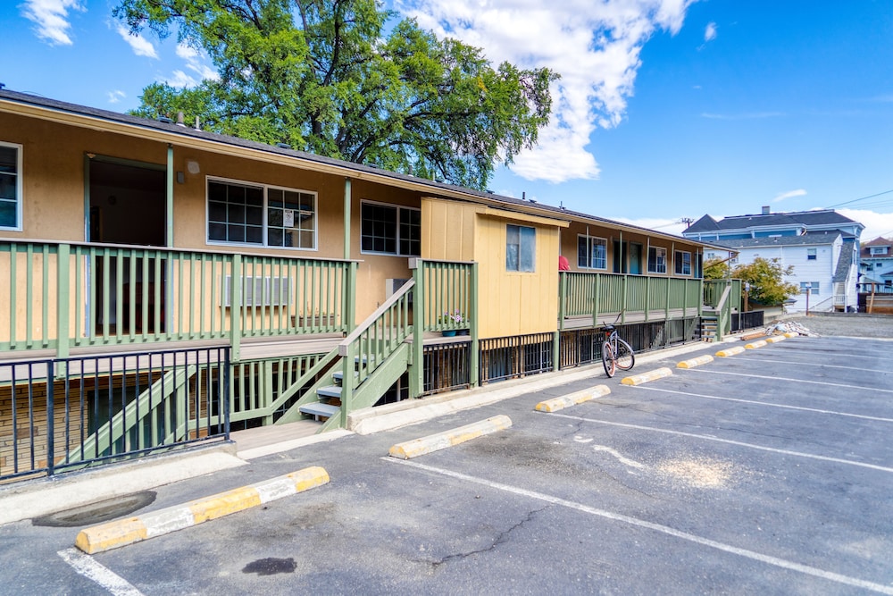 Budget Inn Motel 47/54