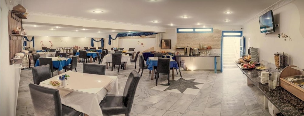 Perissa Bay Hotel 35/50