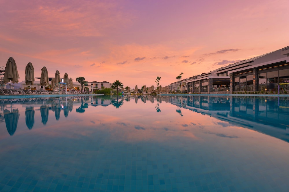 Jiva Beach Resort 77/81