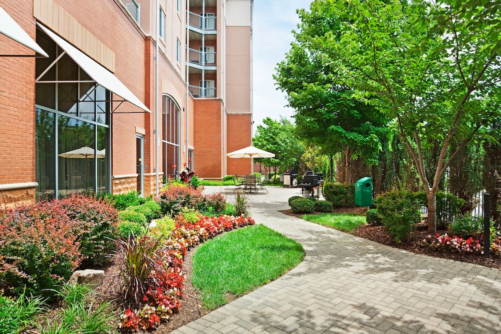 Staybridge Suites Chattanooga Downtown Convention Center 7/53