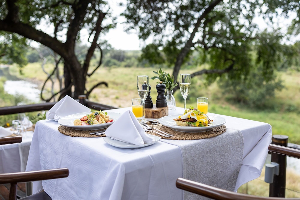 Becks Safari Lodge 60/77
