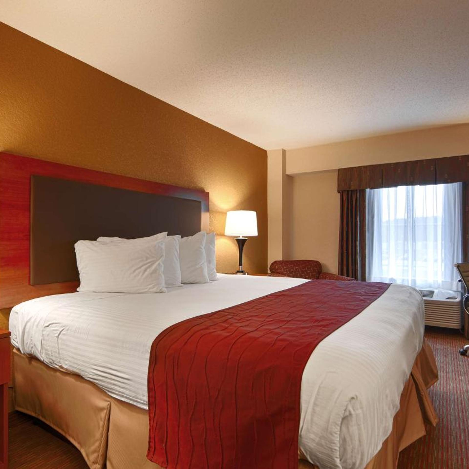 Room, Queen Bed, Accessible