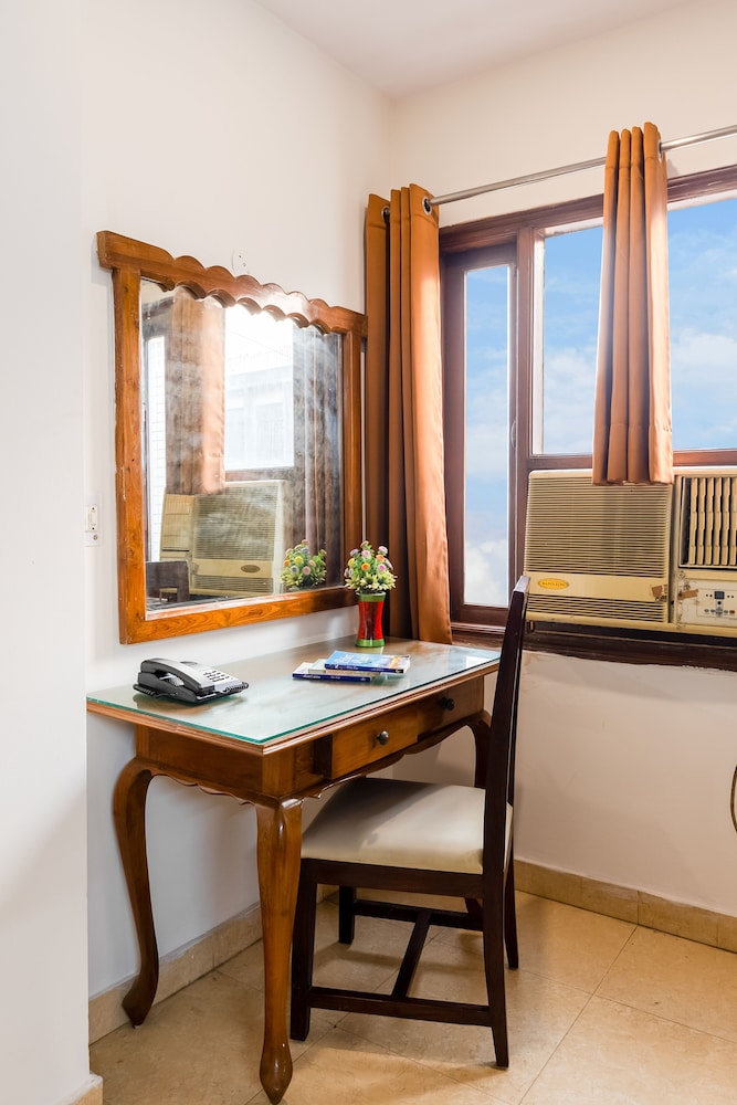 South Indian Hotel 59/64