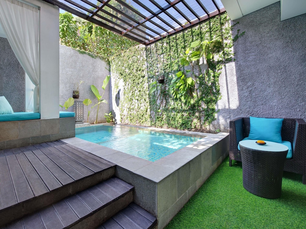 MERCURE BALI LEGIAN 45/75