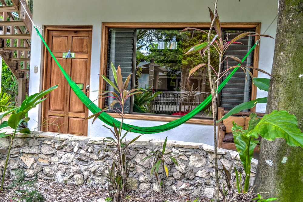 Hotel Jaguar Inn Tikal 60/70