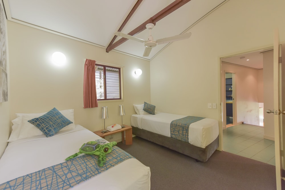 2 Bedrooms, Spa, Villa, Queen and Twin Beds