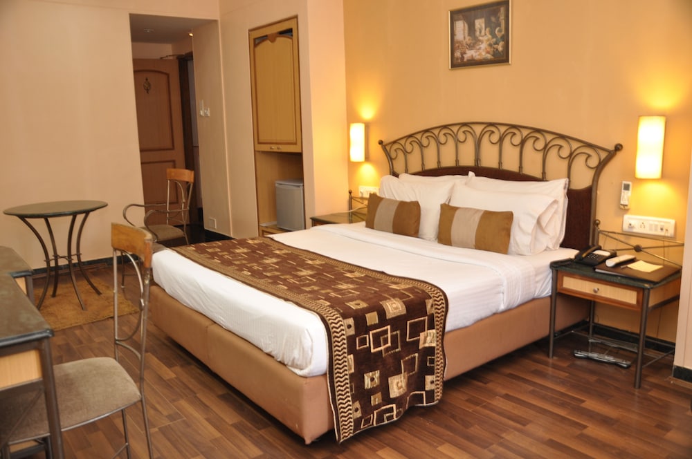 Hotel Gurukripa 23/50