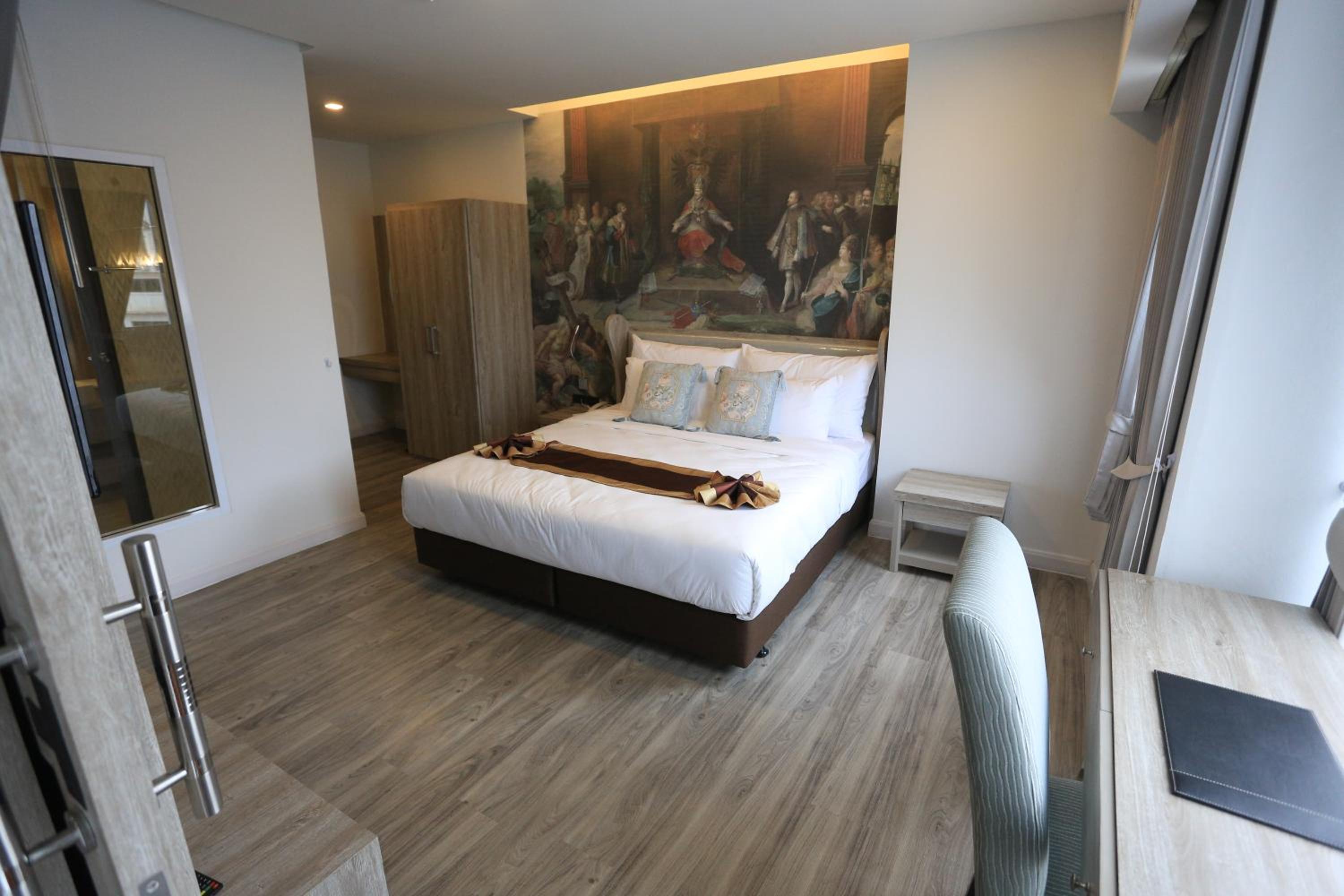 Bright Hotel Khon Kaen 12/50