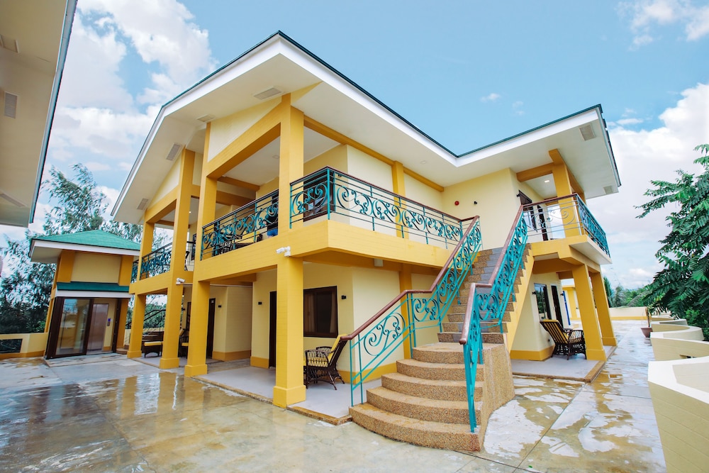 Paradise Garden Resort Hotel and Convention Center in BORACAY