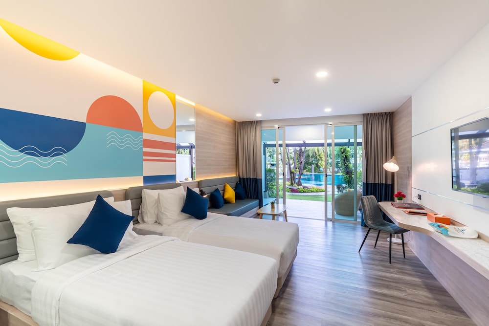 NH Boat Lagoon Phuket Resort 11/48