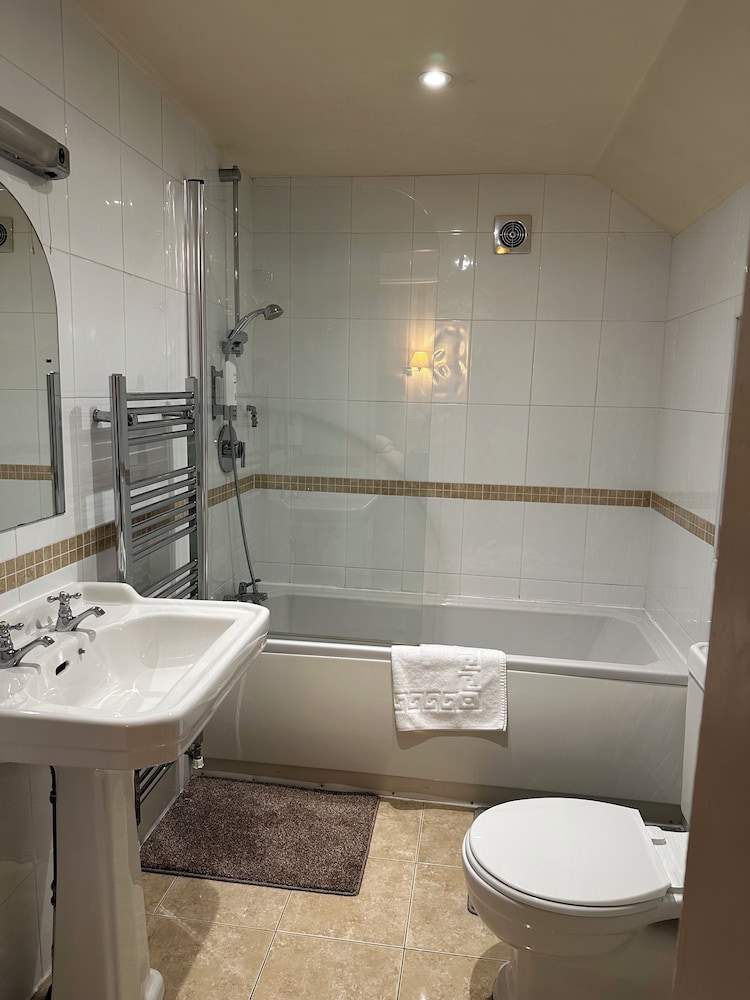 Normanhurst Hotel 49/50