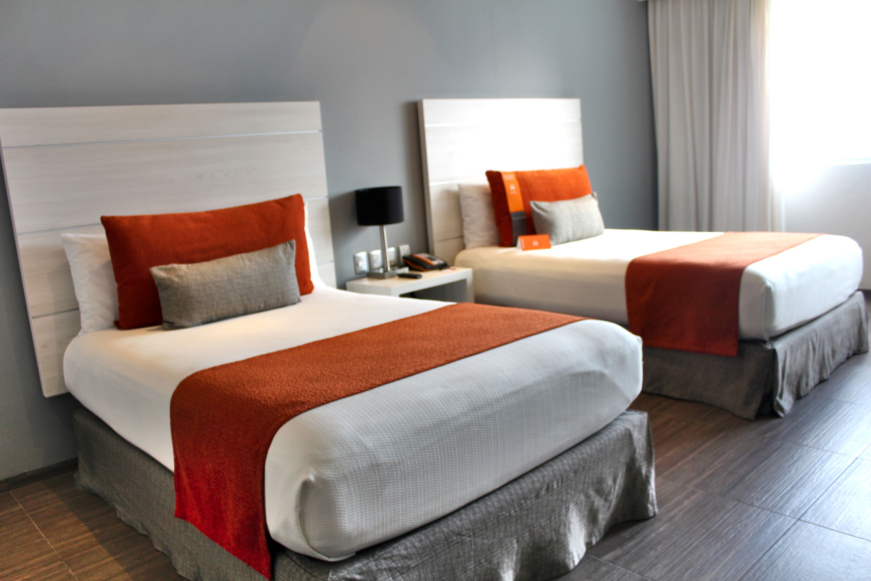 Deluxe, 2 Beds, Boulevard View