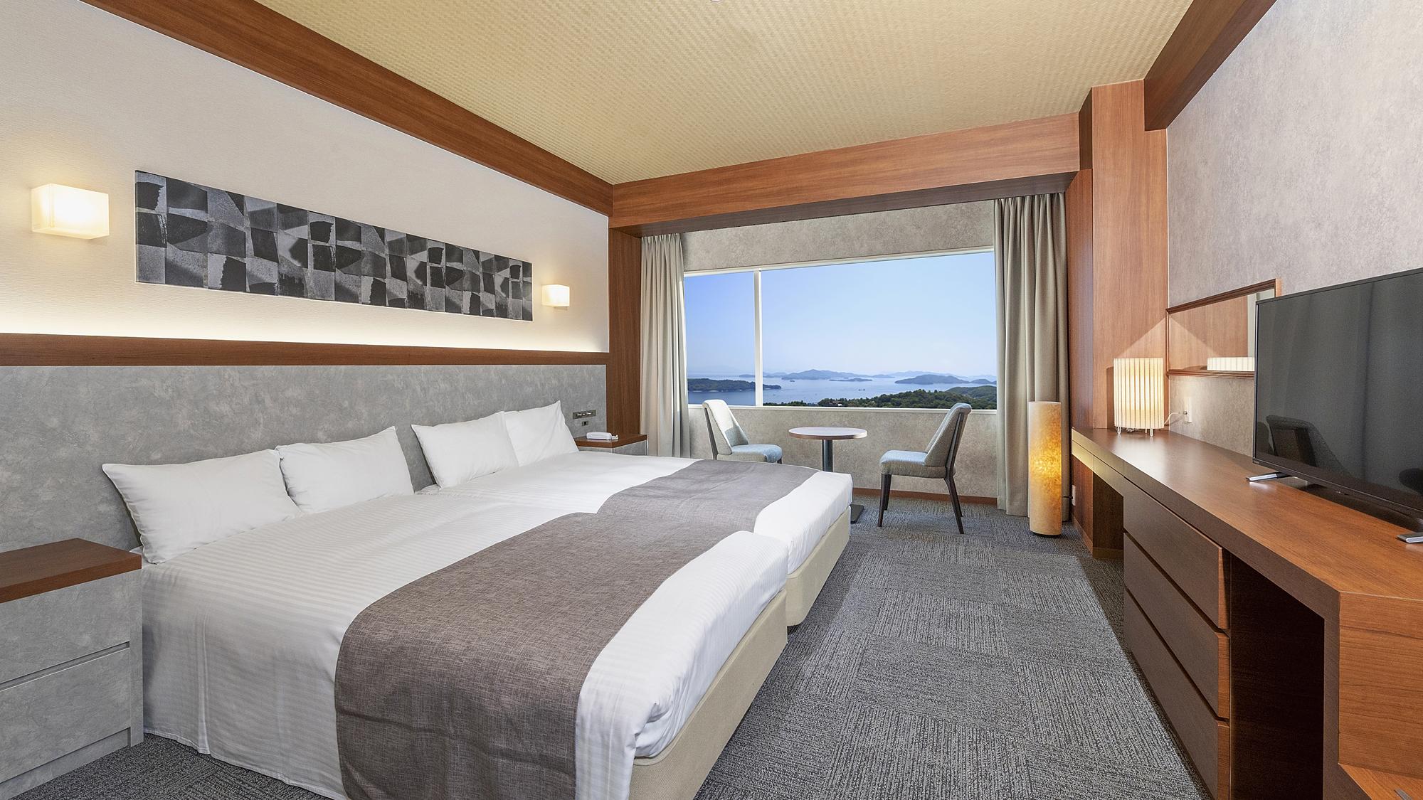 Hollywood, Twin Beds, Ocean View
