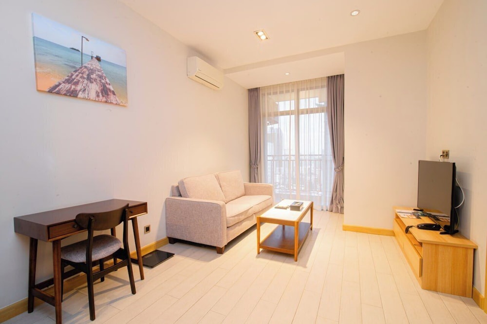 The View Serviced Residence 48/66