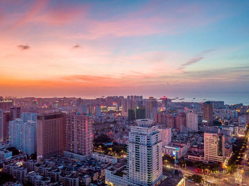 Boutique Holiday Hotel (Beihai Rt-Mart High-Speed Railway Station) 29/30
